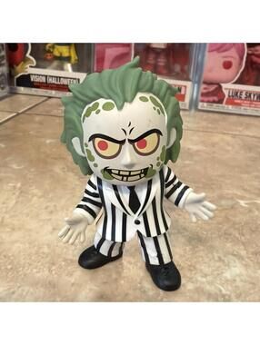 Funko Beetlejuice 2 Mystery Minis Beetlejuice 1/6 [Black & White Suit]